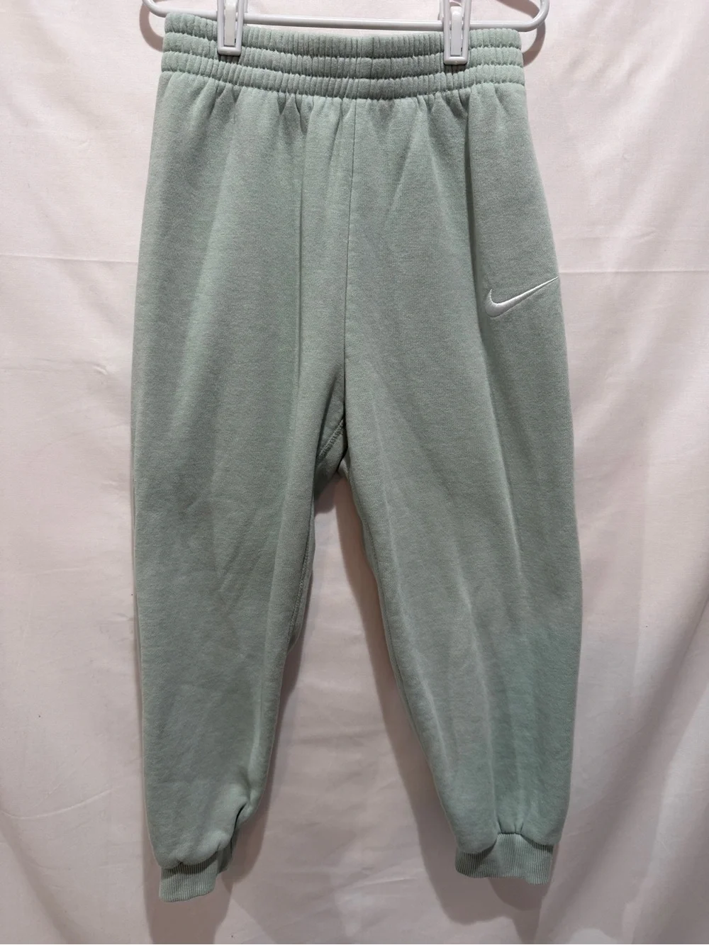Nike Kids Mint Green Sweatshirt & Jogger Set - Light Green